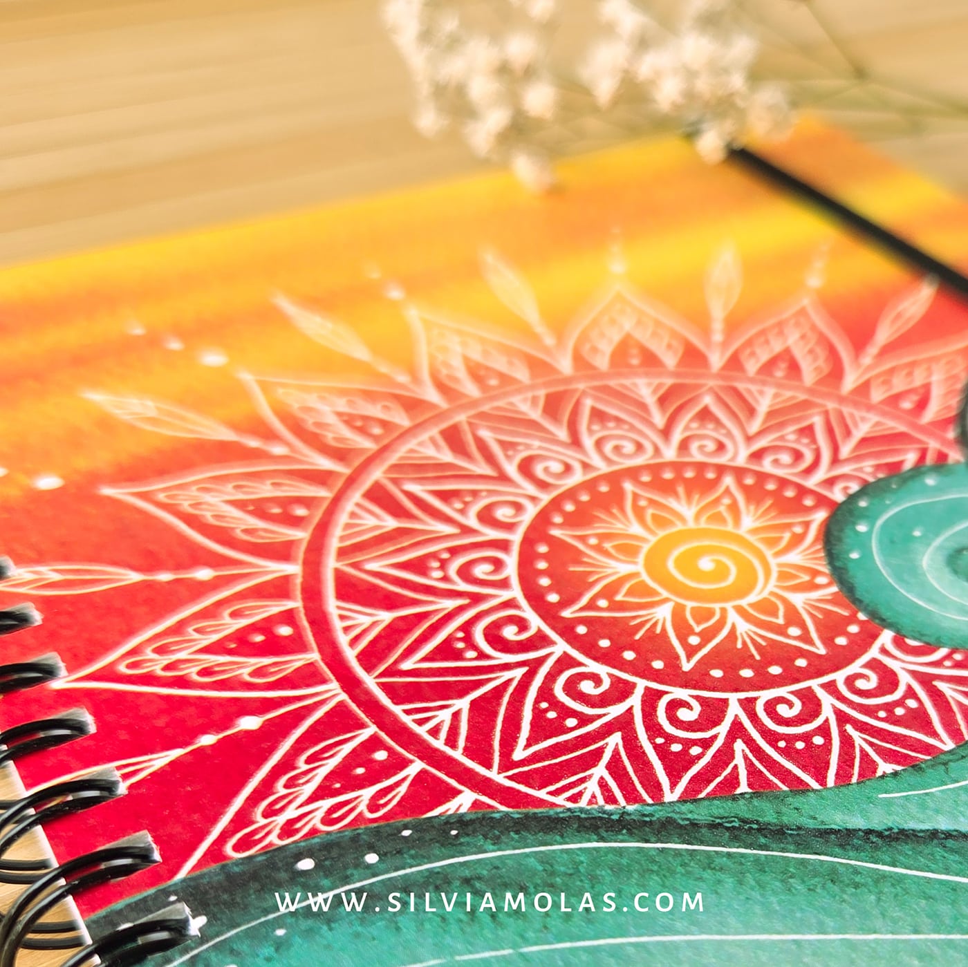 Libreta_A5_SolOnades_Foto3 Llibreta A5 (15x21 cm) “Sol i onades”
Gaudir la vida és trobar motius per celebrar-la.