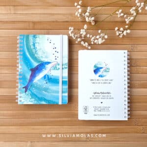 Llibreta 10x15 cm “Dofí”
Connecta amb el teu esperit lliure.